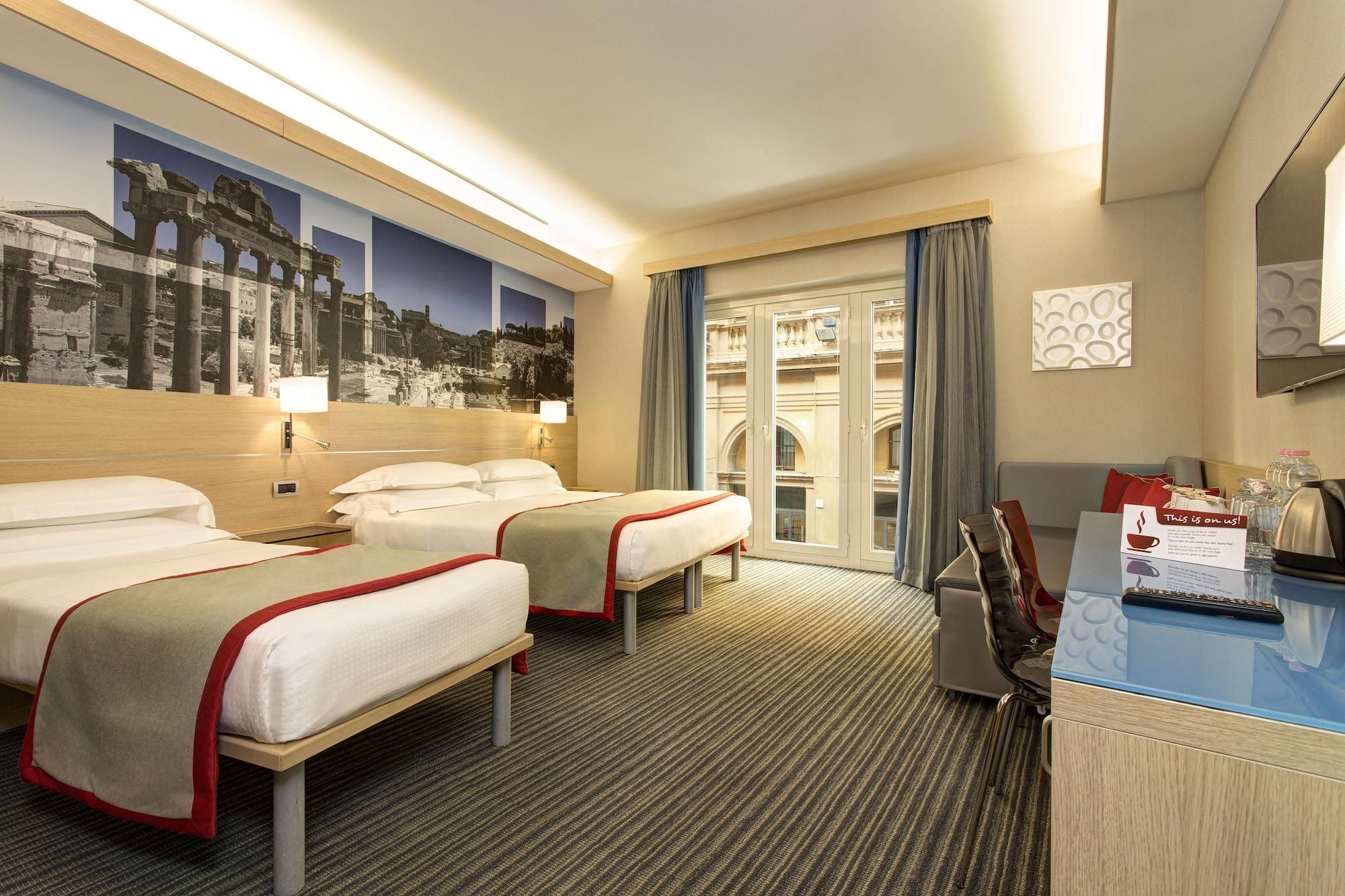 Iq Hotel
