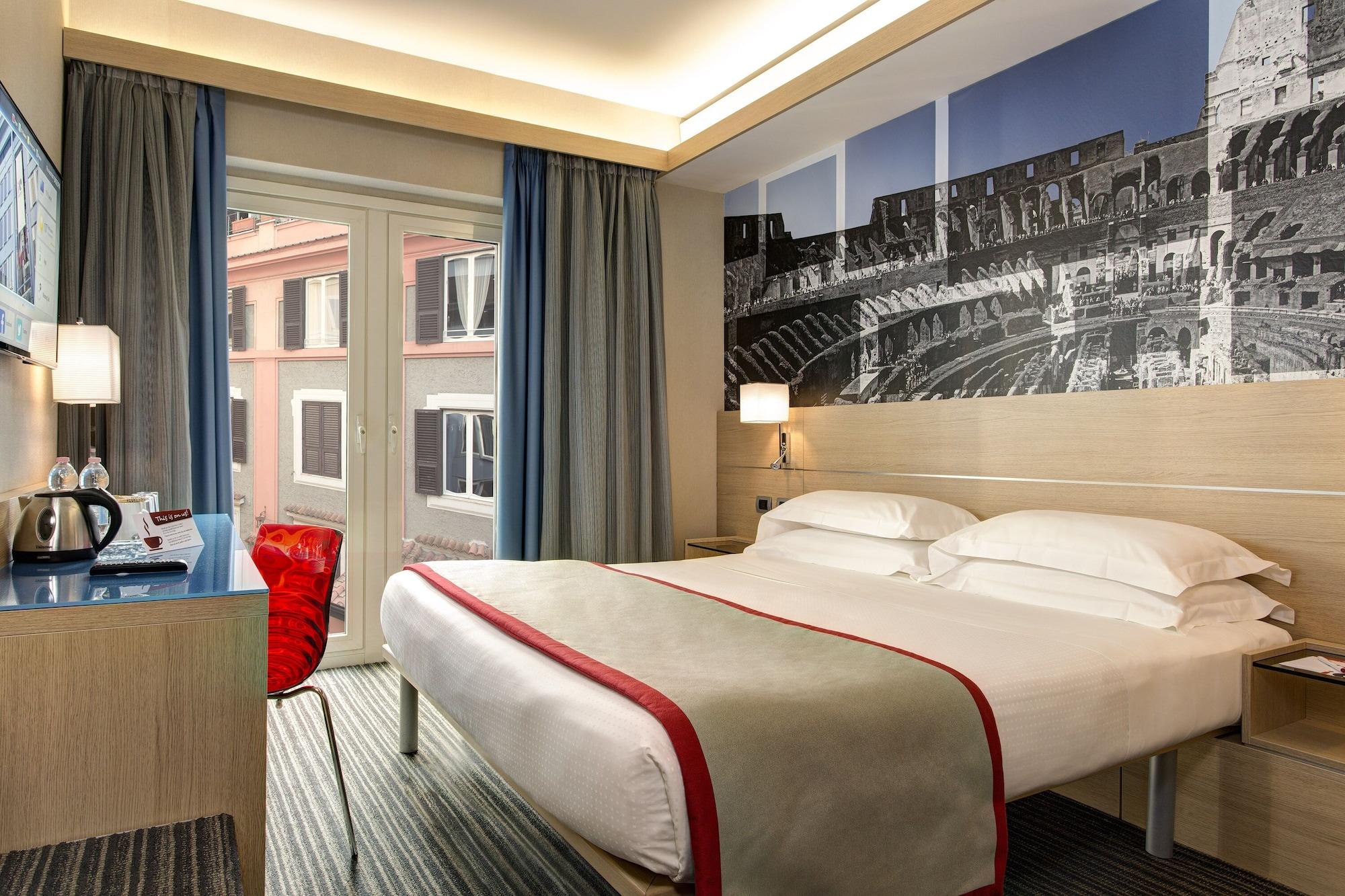 Iq Hotel